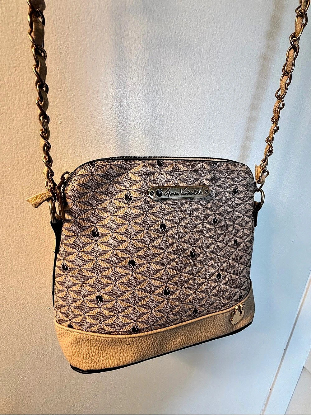Gloria Vanderbilt Geometric Crossbody Bag in Brown & Beige